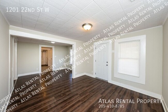 Photo - 1201 22nd St W