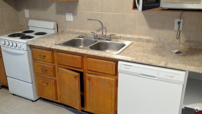 Building Photo - 2020 W 9th St Unit 1 Rental
