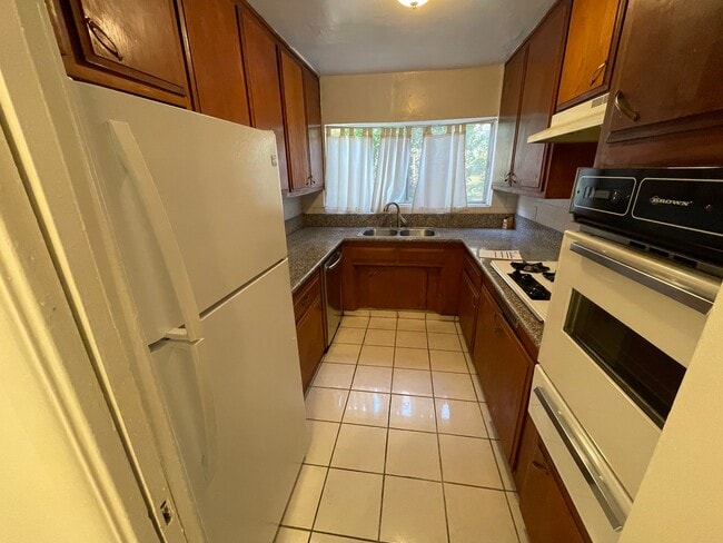 Photo - 933 6th St Unidad 2