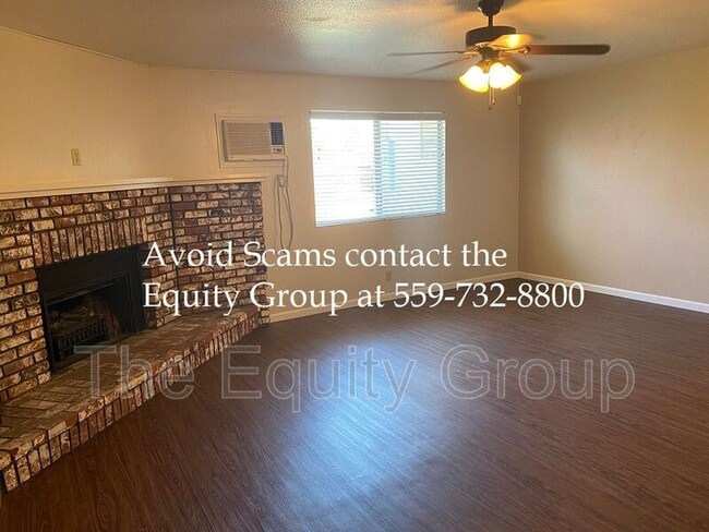 Photo - 693 S Laspina St