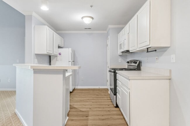 Photo - 2 Bed/2 Bath Plus Loft. Pet Friendly. Reserved Parking.