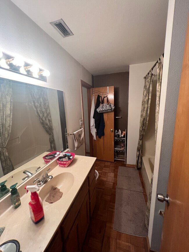 Photo - 505 Palm Valley Cir