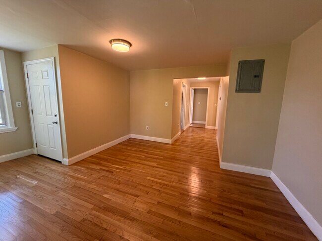Photo - 117 Arlington St Unit 2