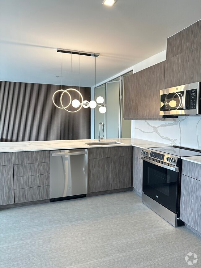 2 Bedroom 1 Bathroom - The Deneau Rental