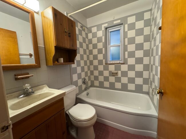 Building Photo - 3539 Sedler St Rental