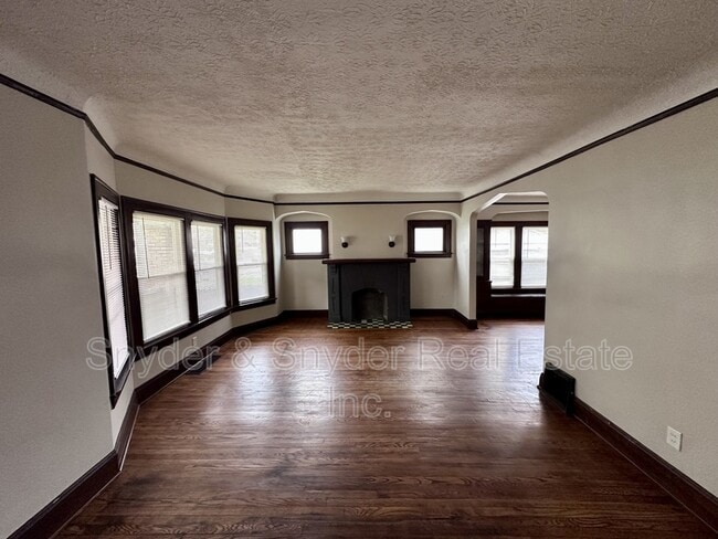 Photo - 245-247 Oakdale Ave.