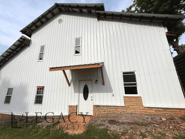 Building Photo - Scuffletown Unit D