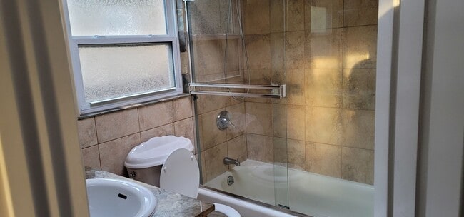 Photo - Cute House for Rent in Roseville!