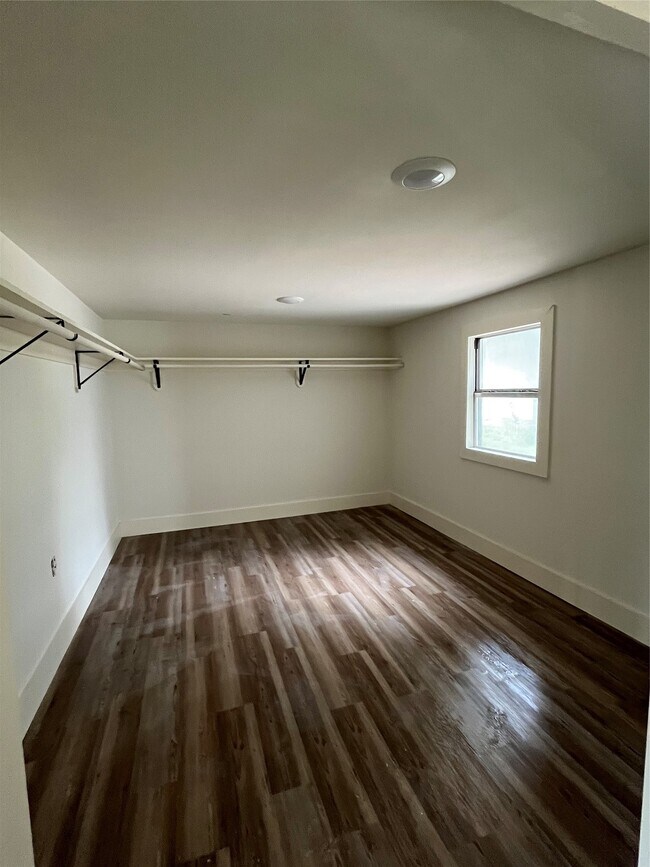 2629 W Main St Unit 1BD