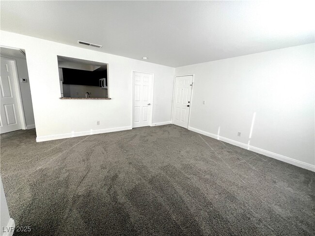 Photo - 6800 E Lake Mead Blvd Unidad 2039 Rental