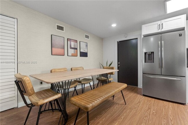 Photo - 601 SW 1st St