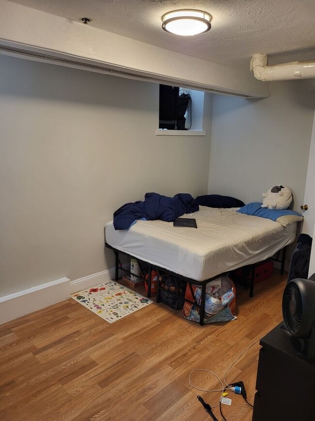 Photo - 25 Hemenway St