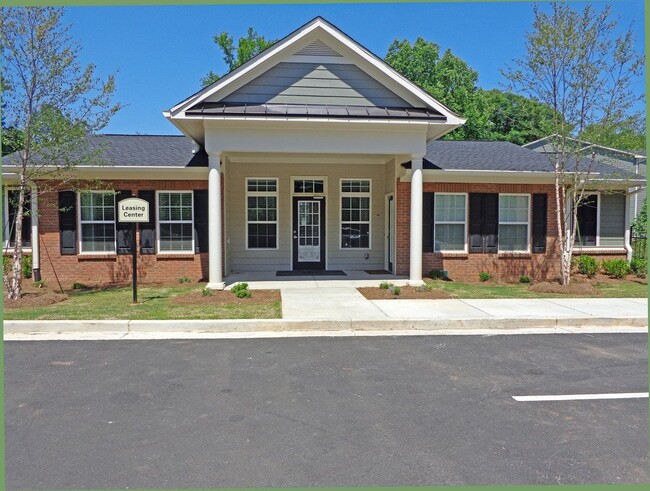 Leasing Office - Ivywood Park