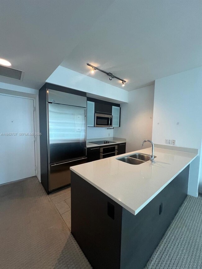 Photo - 500 Brickell Ave Unit 2904