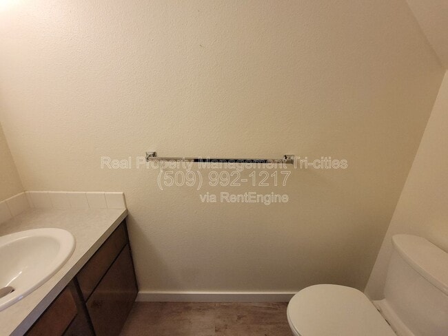 Photo - 1001 Catskill St