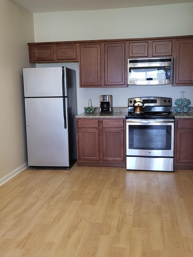 Coastal Breeze Villas Apartments For Rent in Gulfport, MS