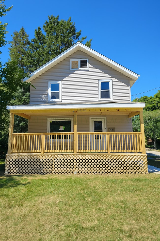 Building Photo - 326 N Independence Ave Rental