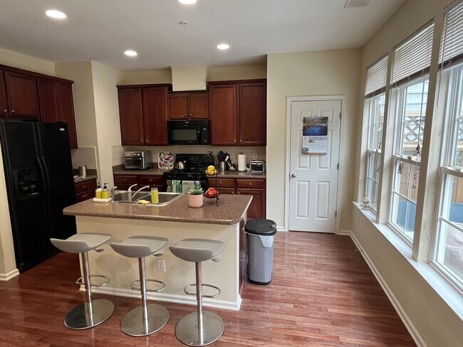 Photo - Lease-Takeover with Option for 12-month renewal!