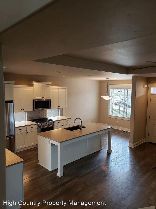 Photo - 20909 Sotra Loop