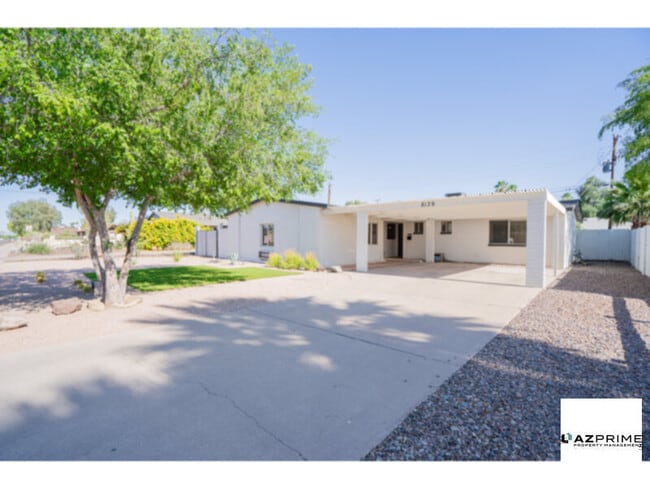 Building Photo - Partially-Furnished 4/3 Scottsdale Retreat with Pool!