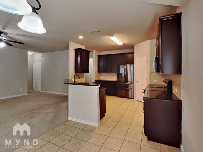 Photo - 1417 Castle Creek Dr