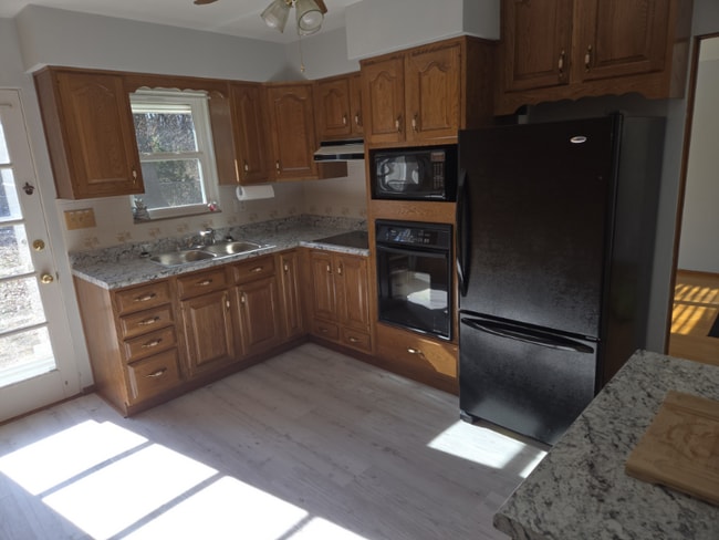 Photo - 6100 W Washington St