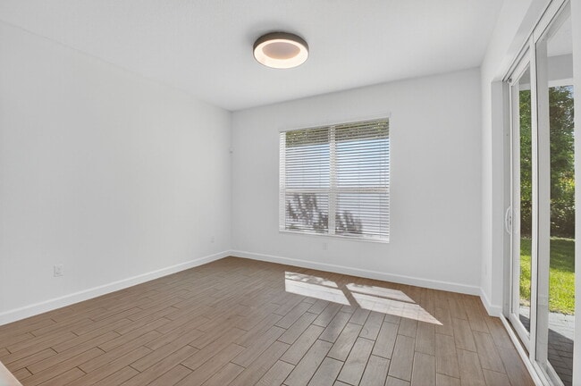 Photo - 4280 Buttonwood Dr