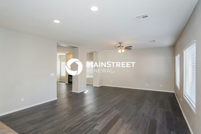Photo - 3 Bedroom Pet-Friendly Home in Las Vegas, NV with Main Street Renewal