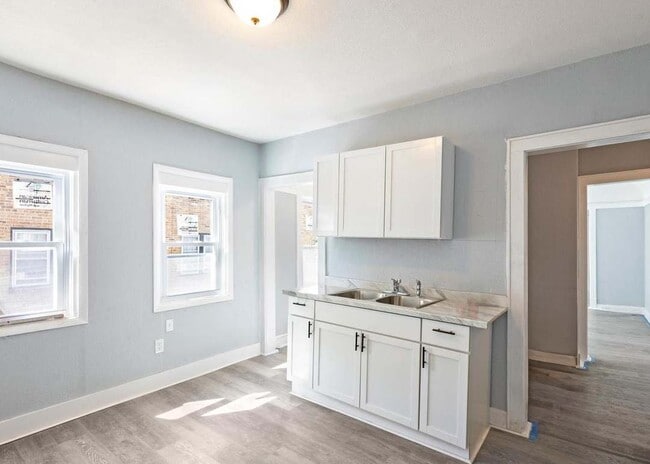 Photo - 4266 W Highland Blvd Unit lower