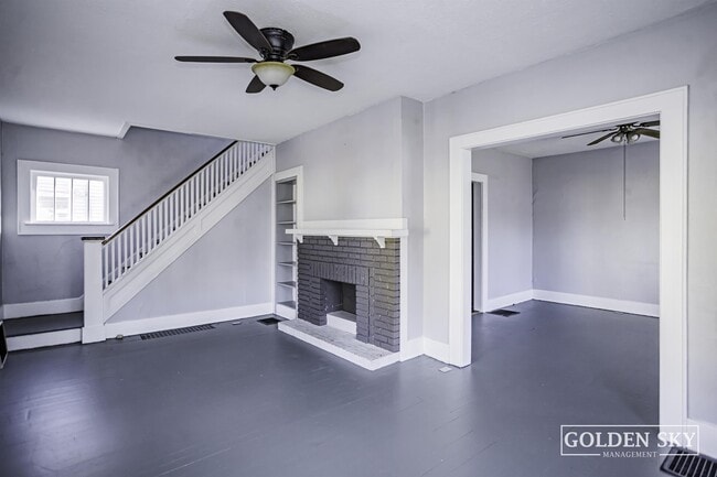 Photo - 1103 Mourer St