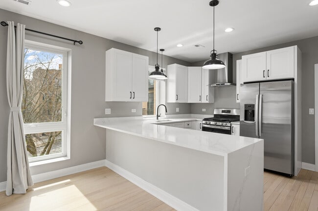 Photo - 7428 N Rogers Ave Unit 2E