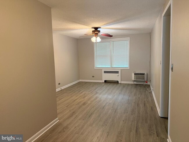 Photo - 230 N George Mason Dr Unit 230-4