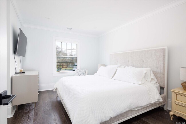 Photo - 2415 Cox Neck Rd