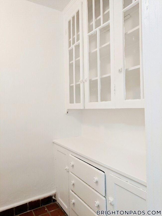 Building Photo - 66 Chiswick Rd Unit 21 Rental