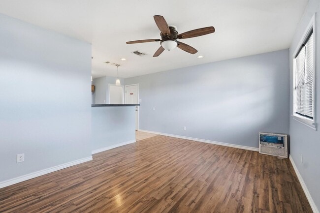 Photo - 1741 Pasadena Dr