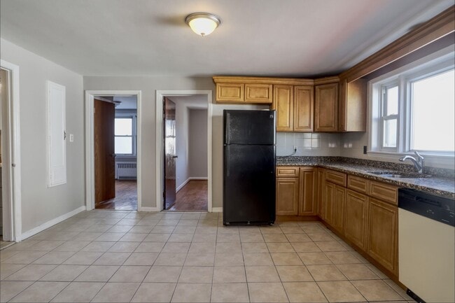 Photo - 125 Laidlaw Ave Condo Unit 2