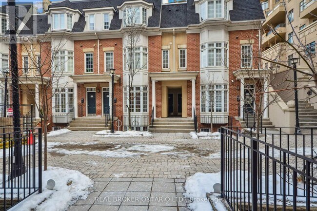Photo - 11 Niagara St