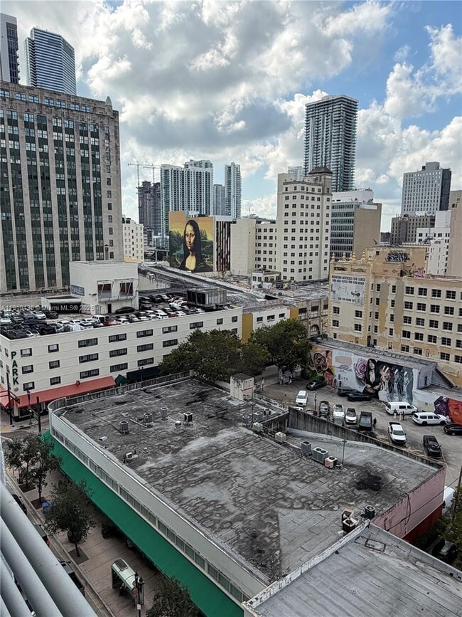 Building Photo - 133 NE 2nd Ave Unit 1017