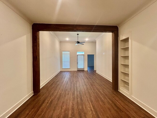 Photo - Spacious Two Bedroom Townhouse off Jefferson Hwy