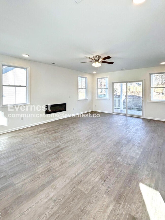 Photo - 1372 Robins Nest Drive