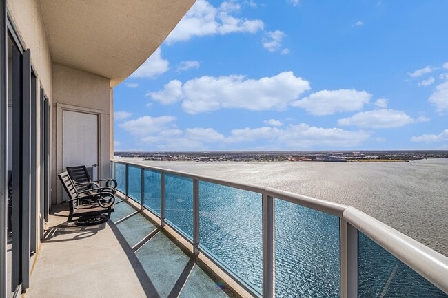 Building Photo - 4821 E NASA Pkwy Unit 19W