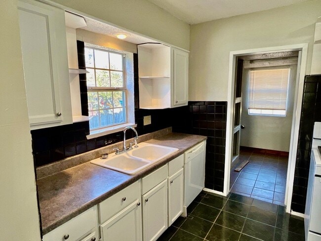 Photo - Great 3 Bedroom 1 Bathroom Home Near the Fairgrounds!