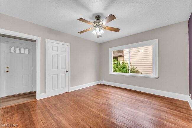 Photo - 3519 W 100th St Unit 1