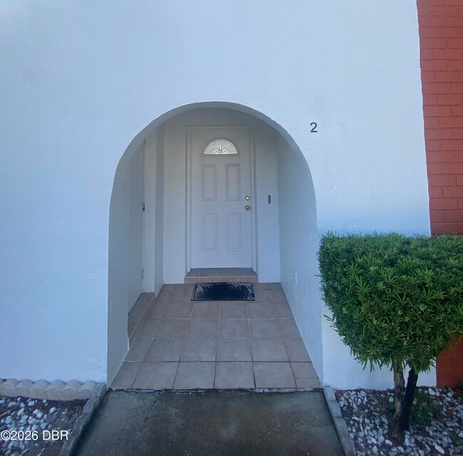 Photo - 910 Big Tree Rd Unidad 302