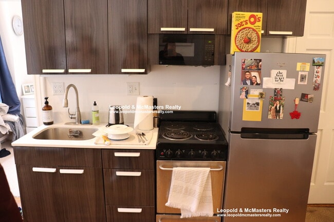 Photo - 229 Newbury St Unit 2