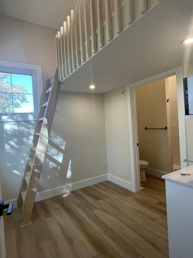 Photo - 8719-8110 110 St NW Unit 3A