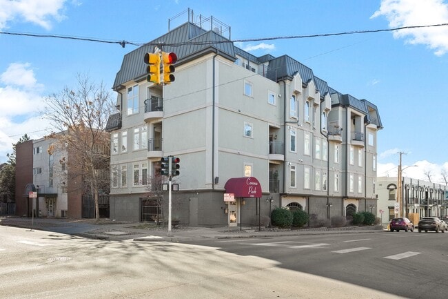 small building with no shared walls and only 9 units total - 1080 E 13th Ave Unit 301