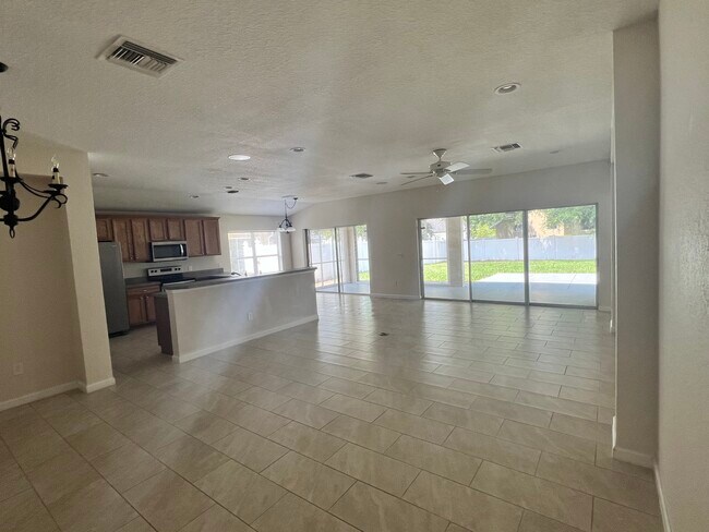 Photo - 4310 SW 57th Ave