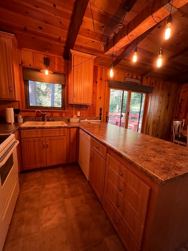 Photo - 510 Little Mountain Ln