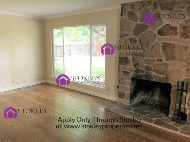 Photo - 229 Twinview Dr